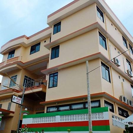 Penguin Hotel Kawthaung Eksteriør bilde