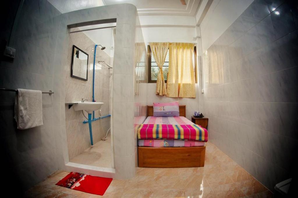Penguin Hotel Kawthaung Eksteriør bilde