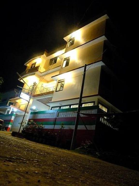 Penguin Hotel Kawthaung Eksteriør bilde
